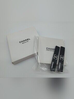 CHANEL Parfum-Beauté Crystal CC Logo Hair Clips Barrettes Set Black Gift Box NWT
